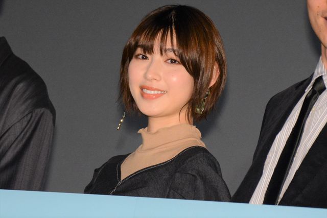 JO1豆原一成、嬉しそうにポーズ！映画『半径1メートルの君～上を向いて歩こう～』大ヒット御礼舞台あいさつ（14枚目）