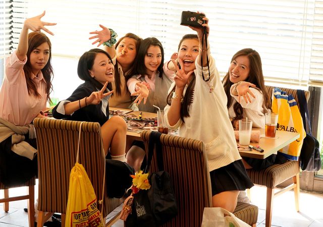 篠原涼子の制服姿も！『SUNNY 強い気持ち・強い愛』場面写真（15枚目）