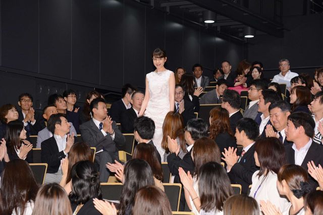 滝沢秀明、「どうなっちゃうの？」甘い台詞の連続に自身の行く末を案じる　画像ギャラリー（9枚目）