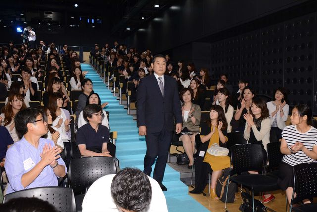 滝沢秀明、「どうなっちゃうの？」甘い台詞の連続に自身の行く末を案じる　画像ギャラリー（13枚目）