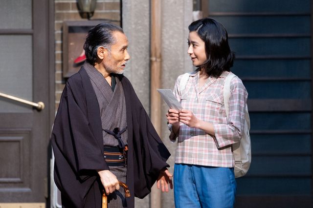 兄を探して横浜市の鶴見へ「ちむどんどん」第27回の場面写真：フォトギャラリー