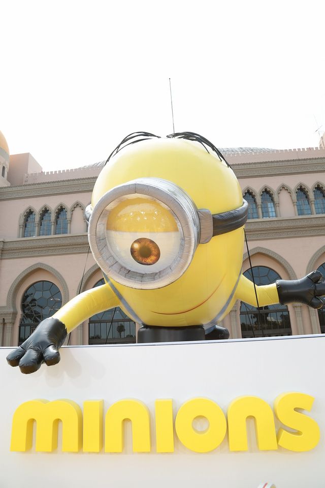 サンドラ・ブロックのミニオンハイヒールかわいすぎ！映画『ミニオンズ』LAプレミアフォトギャラリー（3枚目）