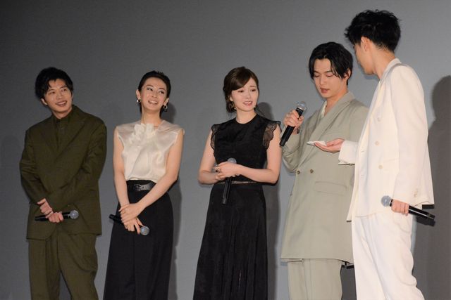 千葉雄大＆白石麻衣『スマホを落としただけなのに　囚われの殺人鬼』初日舞台あいさつ（7枚目）