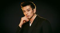 黒が似合いすぎ…新田真剣佑『鋼の錬金術師』完結編インタビューカット集