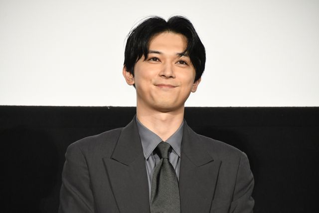 吉沢亮、憧れの監督と！海外映画祭に続々出品『ぼくが生きてる、ふたつの世界』完成披露（2枚目）