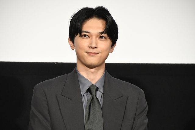 吉沢亮、憧れの監督と！海外映画祭に続々出品『ぼくが生きてる、ふたつの世界』完成披露（4枚目）