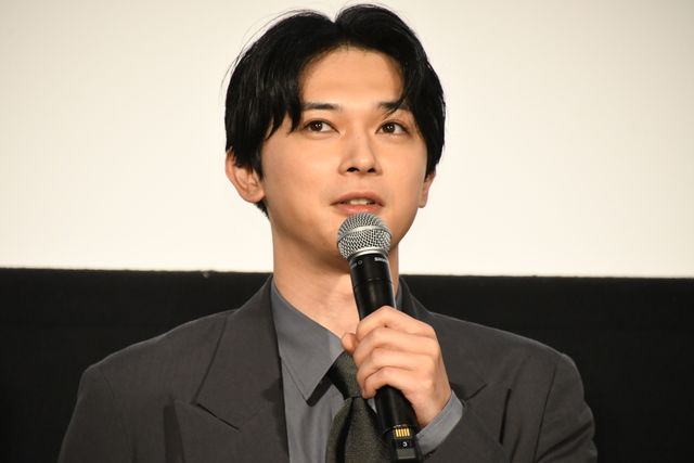 吉沢亮、憧れの監督と！海外映画祭に続々出品『ぼくが生きてる、ふたつの世界』完成披露（15枚目）