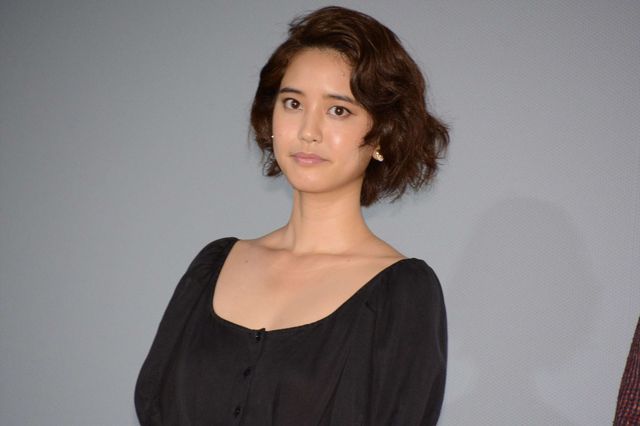 山田孝之＆長澤まさみ、ヒット祈願で鏡開き！『50回目のファーストキス』公開記念舞台あいさつ（8枚目）