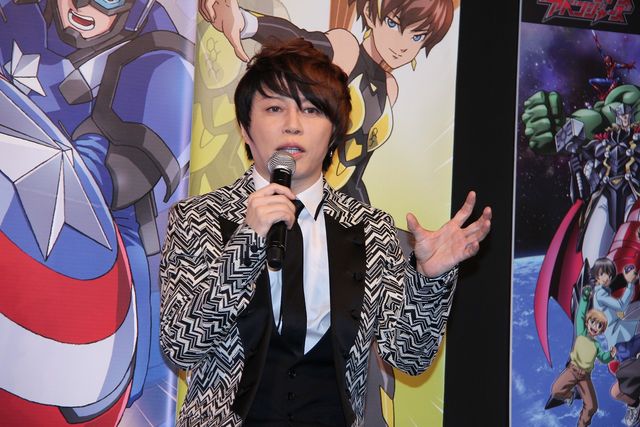 「ディスク・ウォーズ:アベンジャーズ」製作発表会見フォトギャラリー　オープニング＆エンディングテーマ曲を担当するT.M.Revolution西川貴教が登壇！（4枚目）