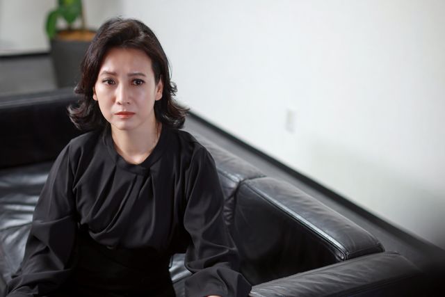 北山宏光が恋人つなぎで魅了「君が獣になる前に」2話場面写真（11枚目）