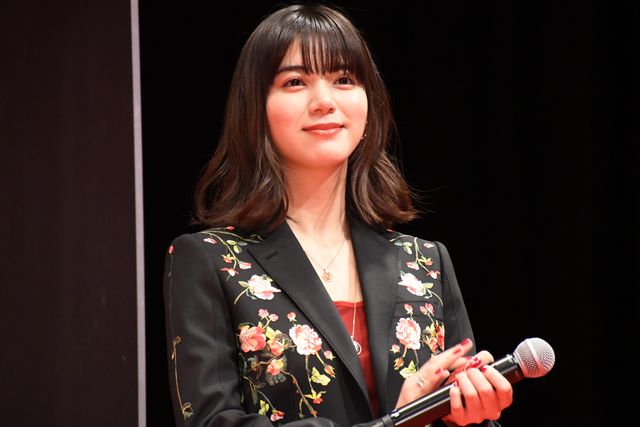 浜辺美波、高杉真宙、藤井流星ら登場！『映画　賭ケグルイ　絶体絶命ロシアンルーレット』完成披露報告会（6枚目）