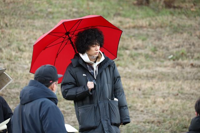 可愛すぎる！菅田将暉「ミステリと言う勿れ」オフショット（3枚目）