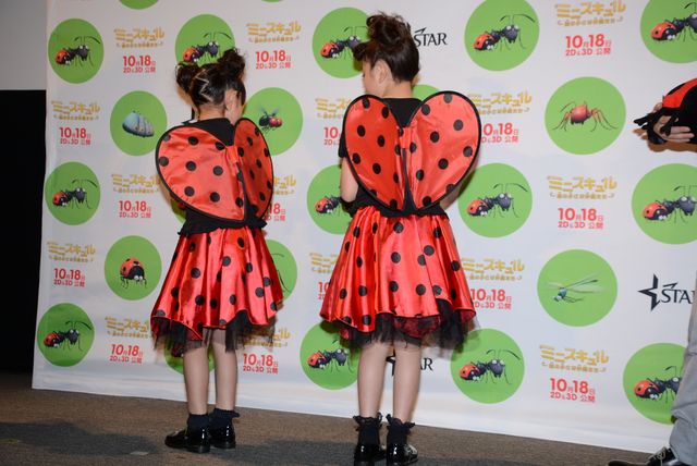 キュートすぎ！人気子役・小林星蘭＆谷花音がてんとう虫に！フォトギャラリー（8枚目）