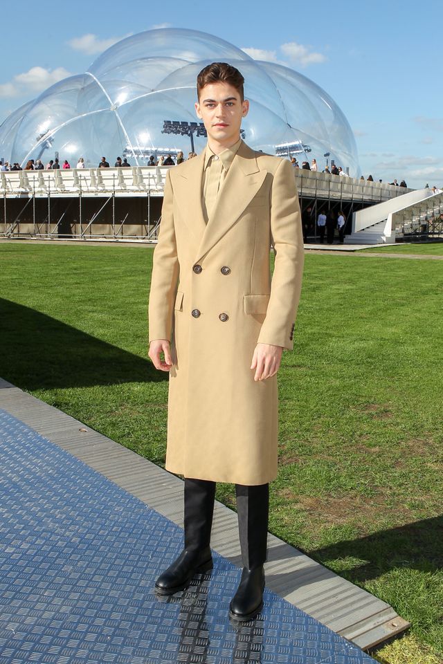 若き名探偵ホームズ役に抜てき！ヒーロー・ファインズ・ティフィン（3枚目）