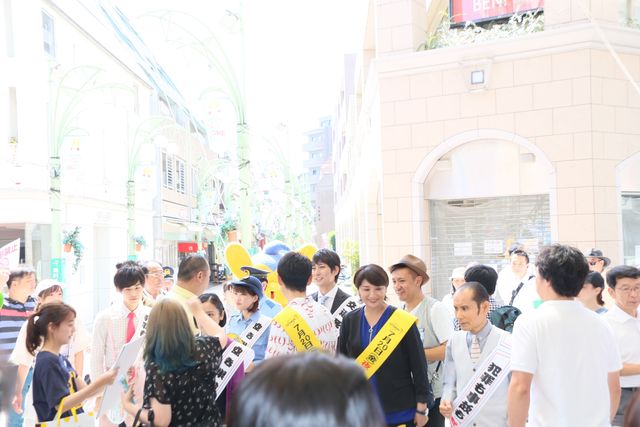 小泉孝太郎、安達祐実ら暑さに負けず登場!ドラマ「警視庁ゼロ係」第3シーズン阿佐ヶ谷イベント:フォトギャラリー