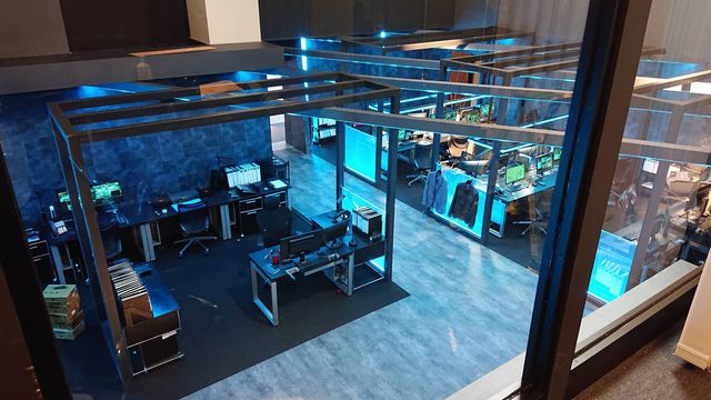 「24 JAPAN」日本版CTUのロゴも！セットの様子（3枚目）