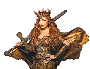 クイーン浜崎あゆみ、セクシー衣装で魅了！フォトギャラリー（28枚目）