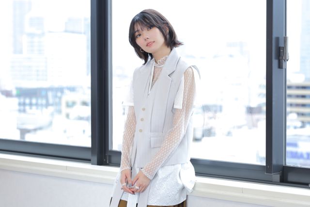 櫻坂46・藤吉夏鈴『新米記者トロッ子』撮りおろしインタビュー