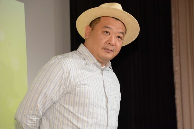 三代目 JSB・岩田剛典、愛のキューピッドに！　交際9年目のカップルを結婚に導く　画像ギャラリー（20枚目）