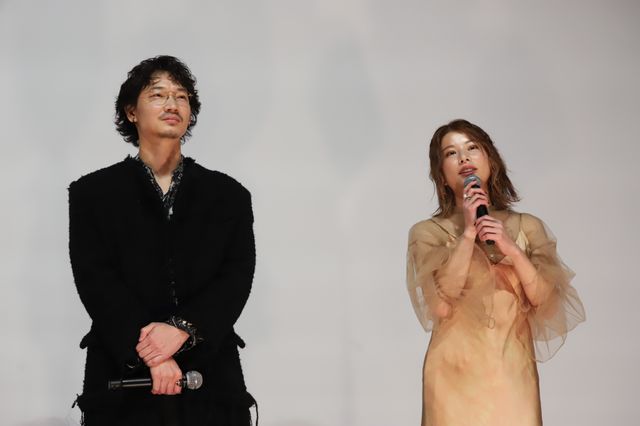 綾野剛、R18+『花腐し』舞台挨拶に登壇！柄本佑、さとうほなみ、荒井晴彦監督と裏側明かす（5枚目）