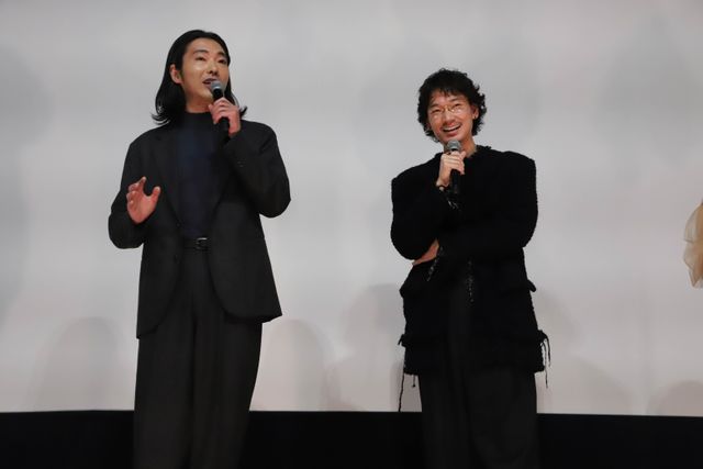 綾野剛、R18+『花腐し』舞台挨拶に登壇！柄本佑、さとうほなみ、荒井晴彦監督と裏側明かす（8枚目）