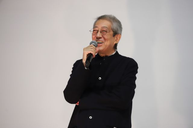 綾野剛、R18+『花腐し』舞台挨拶に登壇！柄本佑、さとうほなみ、荒井晴彦監督と裏側明かす（10枚目）