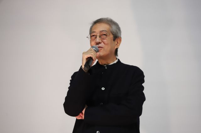 綾野剛、R18+『花腐し』舞台挨拶に登壇！柄本佑、さとうほなみ、荒井晴彦監督と裏側明かす（11枚目）