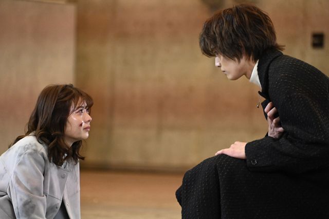 戦意喪失の祢音にキューンは…「仮面ライダーギーツ」第30話「慟哭VI：手紙の中の王子様」：フォトギャラリー