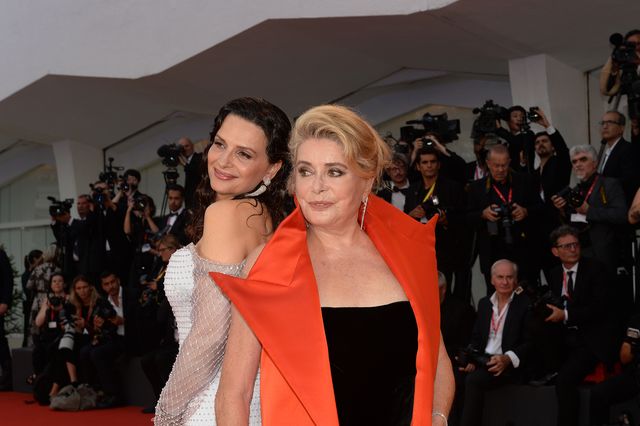 スカヨハ！ブラピ！ドヌーヴ！ジョニデ！ベネチア映画祭レッドカーペット＜全26枚＞：フォトギャラリー