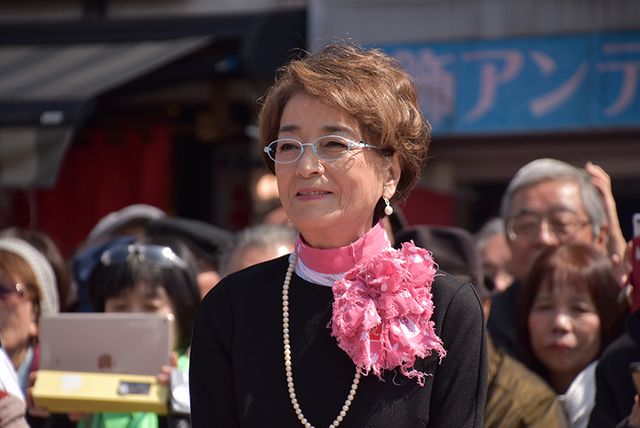 柴又駅に「さくら」の銅像が！『男はつらいよ』さくら銅像完成記念除幕式典フォトギャラリー（11枚目）