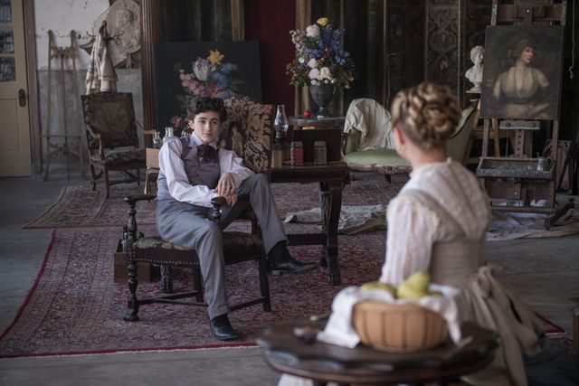 ティモシー・シャラメ『若草物語』美しきスーツ姿（3枚目）