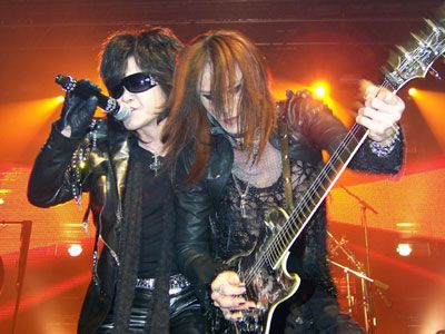 X JAPAN、TOSHIとSUGIZO、ニューヨークのファンを魅了！