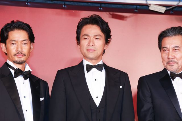 真木よう子、オールキャストにホレボレ！『孤狼の血』完成披露試写会（3枚目）