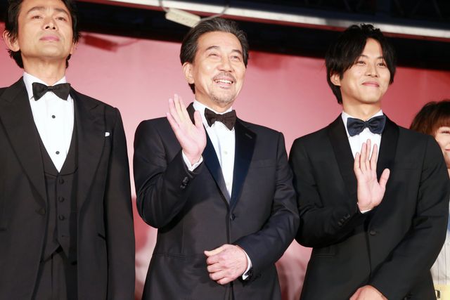 真木よう子、オールキャストにホレボレ！『孤狼の血』完成披露試写会（6枚目）