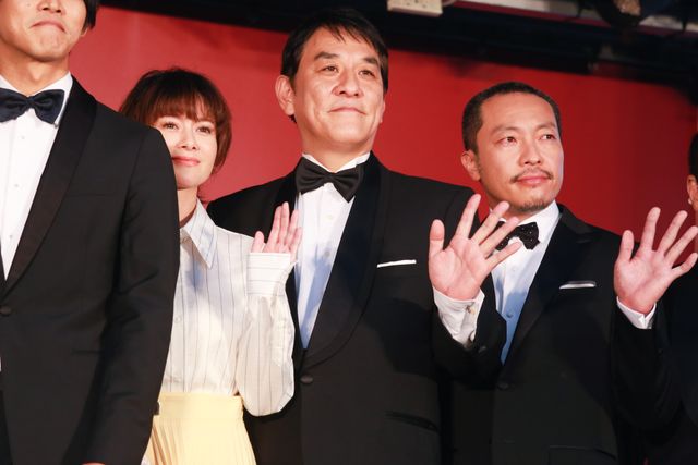 真木よう子、オールキャストにホレボレ！『孤狼の血』完成披露試写会（7枚目）