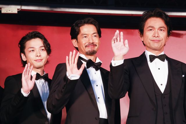 真木よう子、オールキャストにホレボレ！『孤狼の血』完成披露試写会（9枚目）