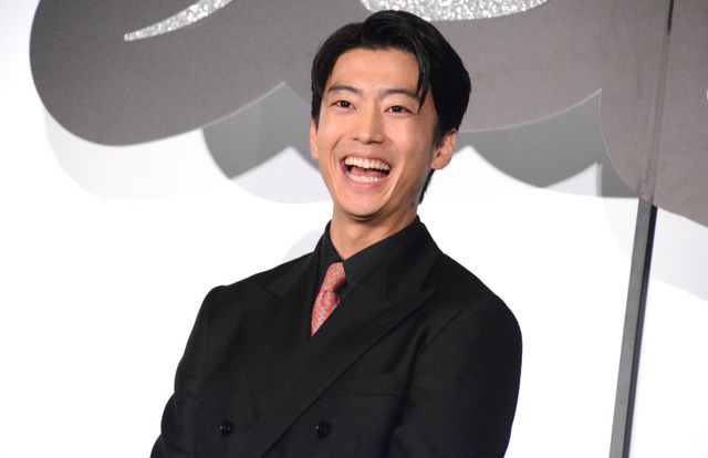 永瀬廉、吉川愛をスマートにエスコート！映画『鬼の花嫁』公開前夜祭舞台あいさつ（7枚目）