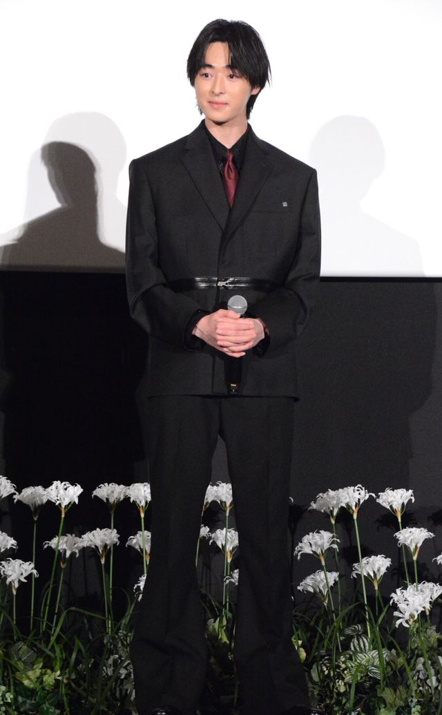 永瀬廉、吉川愛をスマートにエスコート！映画『鬼の花嫁』公開前夜祭舞台あいさつ（14枚目）