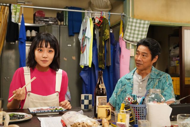 奈緒の制服姿も！「ファーストペンギン！」初回場面写真（3枚目）