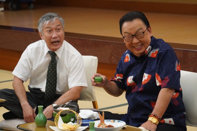 奈緒の制服姿も！「ファーストペンギン！」初回場面写真（7枚目）