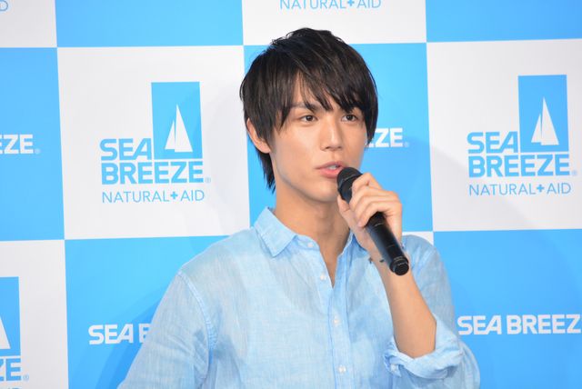 広瀬すず＆中川大志、そろそろ二十歳！「シーブリーズ2018 デオ＆ジェル新CM発表会」（20枚目）