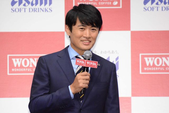 with Bの写真もいっぱい…金髪のブルゾンちえみにビックリ！「WONDA新CM発表会」（15枚目）