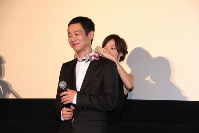 39歳迎えた加瀬亮、サプライズの“SPECバースデイケーキ”に感激！　戸田恵梨香もにんまり　画像ギャラリー（10枚目）