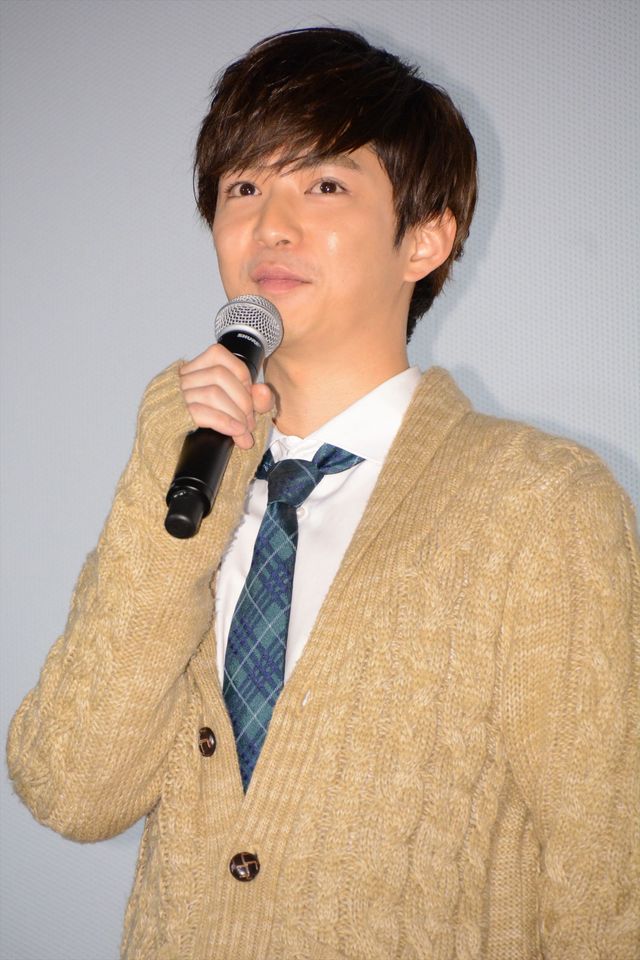 小松菜奈＆高月彩良が制服姿で登場！『黒崎くんの言いなりになんてならない』完成披露舞台あいさつ写真ギャラリー（8枚目）