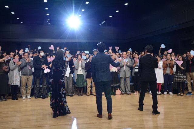 織田裕二、恋愛質問に悶々…画像ギャラリー（20枚目）