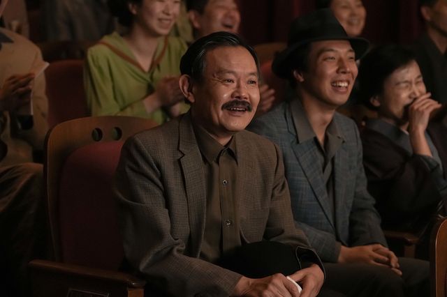 新曲「買物ブギ」を披露！「ブギウギ」第106回の場面写真（4枚目）