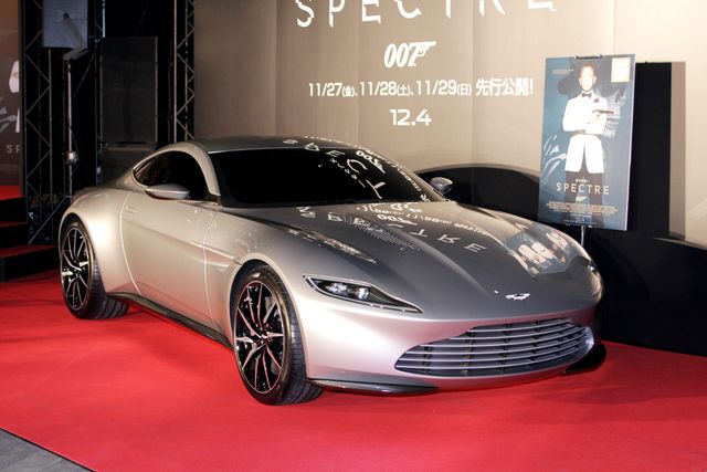 有田哲平、道端ジェシカをエスコート！『007』イベントフォトギャラリー（7枚目）