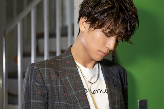 美しい岩田剛典…インタビューカット集（2枚目）