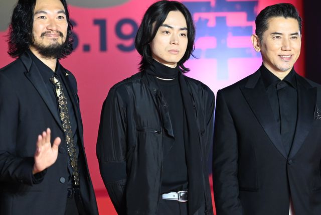 本木雅弘・菅田将暉・吉高由里子・宮舘涼太らズラリ！『黒牢城』ジャパンプレミアレッドカーペットセレモニー（4枚目）