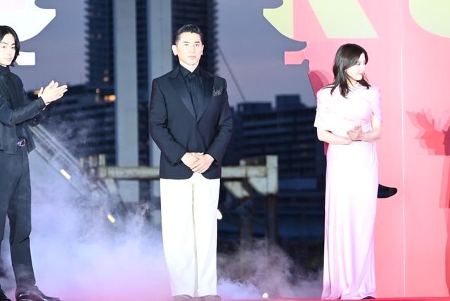 本木雅弘・菅田将暉・吉高由里子・宮舘涼太らズラリ！『黒牢城』ジャパンプレミアレッドカーペットセレモニー（10枚目）